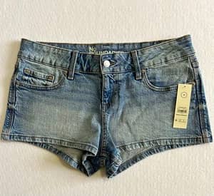 No Boundaries Women’s Denim Micro Shorts Size 10 Light Wash Y2K Low Rise NWT